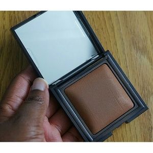 Laura Mercier Candleglow sheer perfecting powder